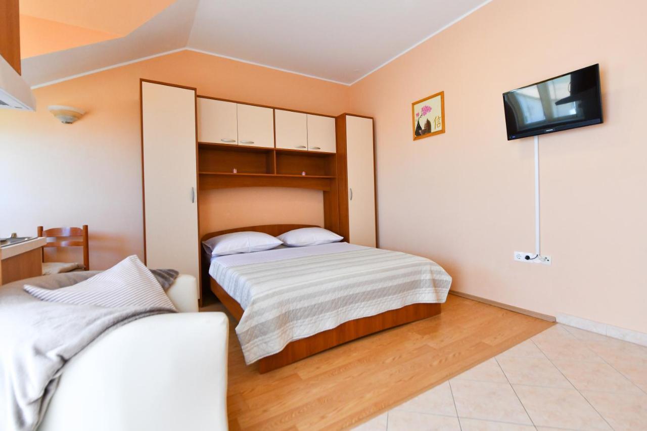Apartments Villa Miranda Vodice Exterior foto