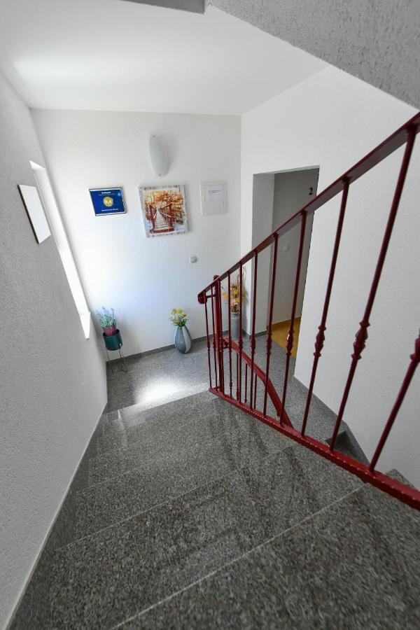 Apartments Villa Miranda Vodice Exterior foto
