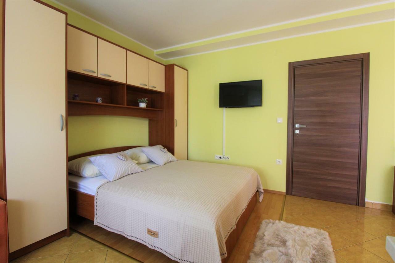 Apartments Villa Miranda Vodice Exterior foto