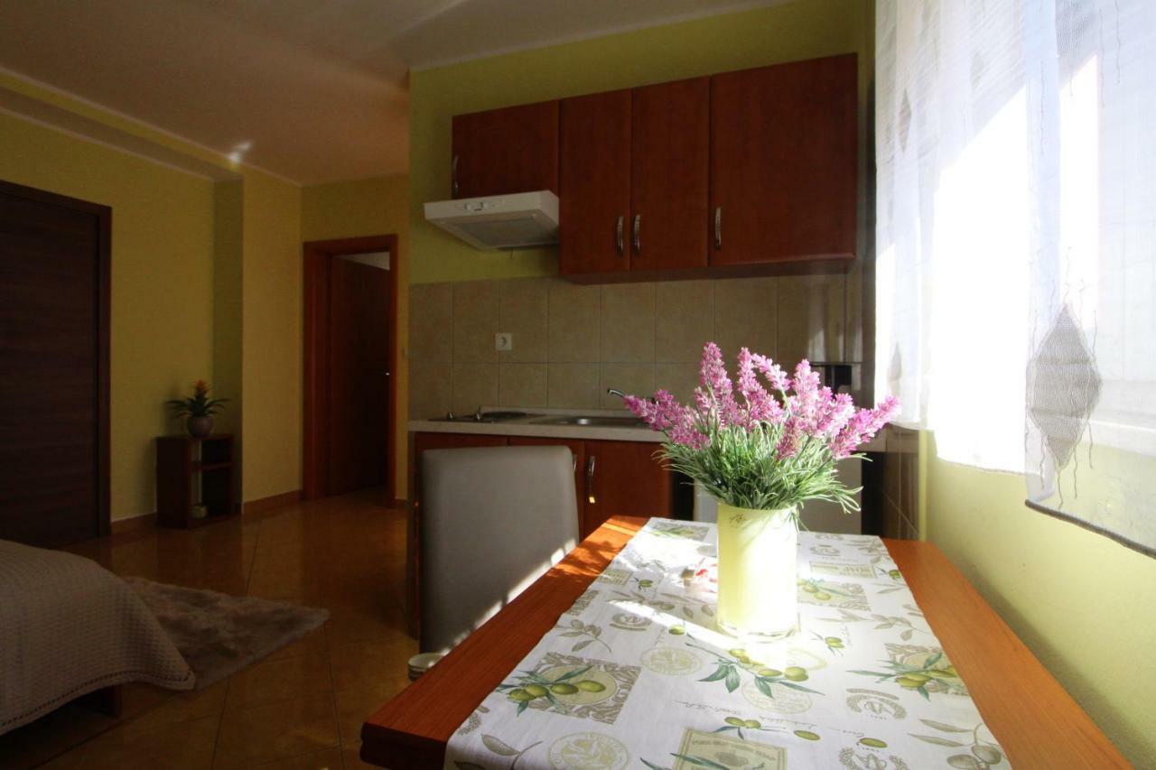 Apartments Villa Miranda Vodice Exterior foto